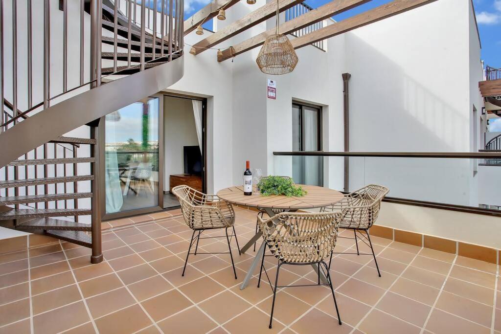 2 Terraces Apartment W/ Astonishing Views. كوستا دي أنتيجوا المظهر الخارجي الصورة